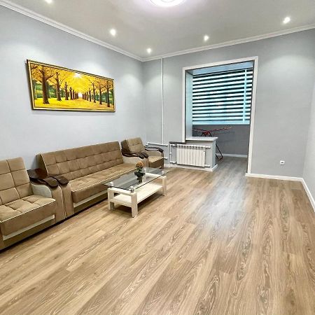 Amir Temur Apartment In Center After Renovation Taschkent Exterior foto
