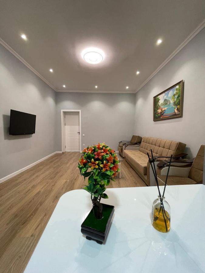 Amir Temur Apartment In Center After Renovation Taschkent Exterior foto